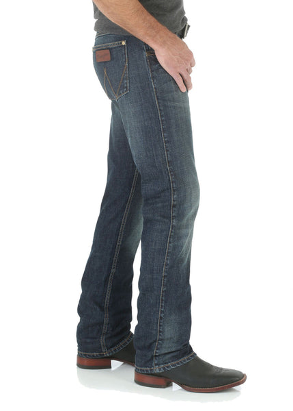 WRANGLER MEN'S RETRO SLIM STRAIGHT JEAN - BOZEMAN