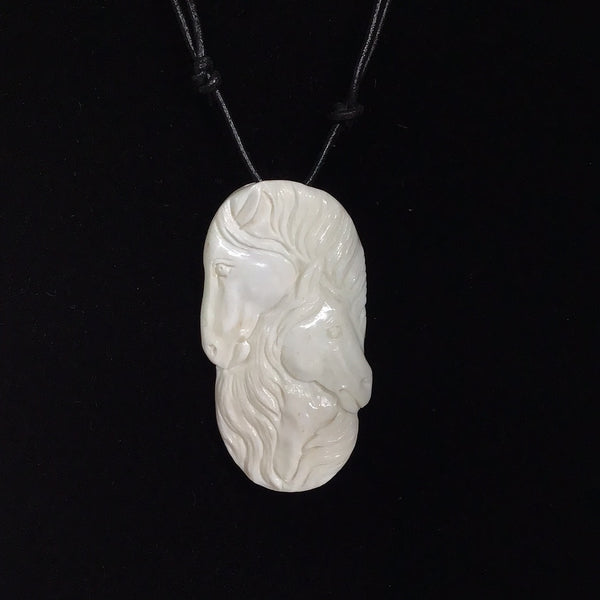Hoarse carving Pendant